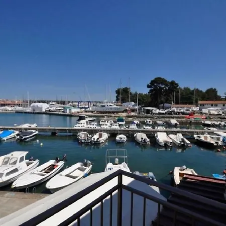 Dina Sea View