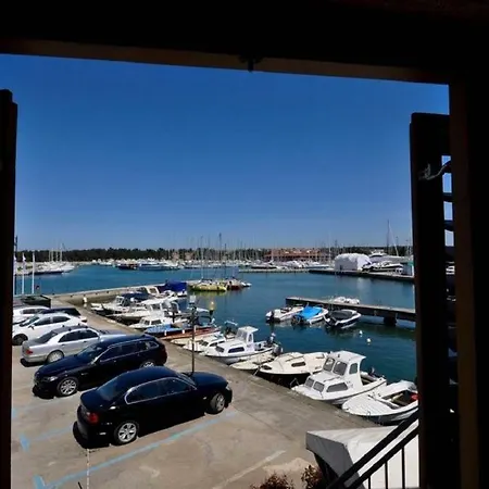 Dina Sea View Гостевой дом Новиград