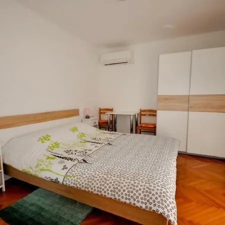 Гостевой дом Dina Sea View 3*